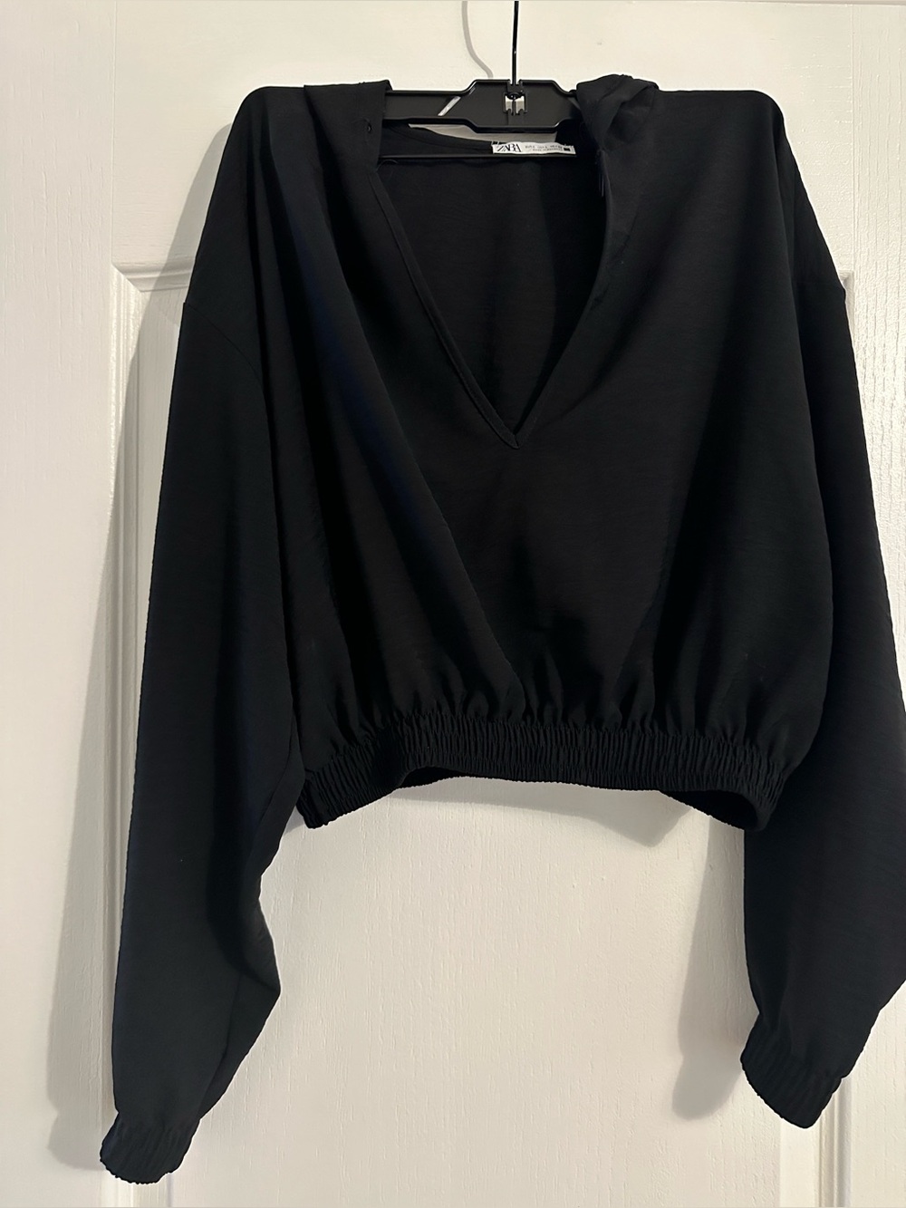 Zara Black V-Neck Cropped Hoodie